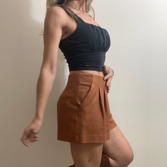 Veronica Beard Gables Pleated Short in Cactus